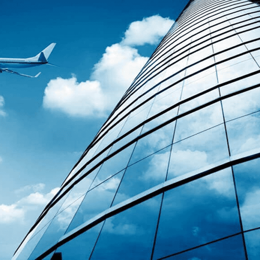 Modern capped curtain wall system for enhanced structural strength and aesthetics